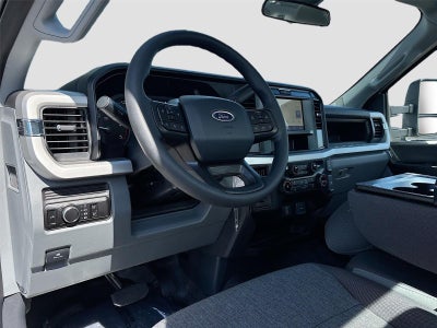 2025 Ford Super Duty F-350 SRW XL