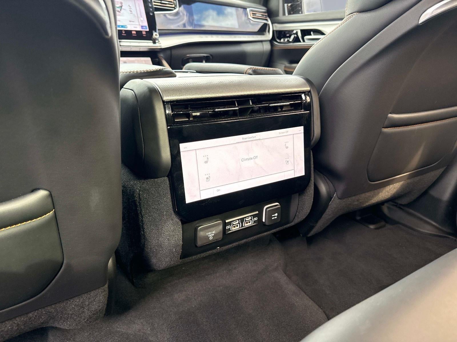 2023 Jeep Grand Wagoneer Series III