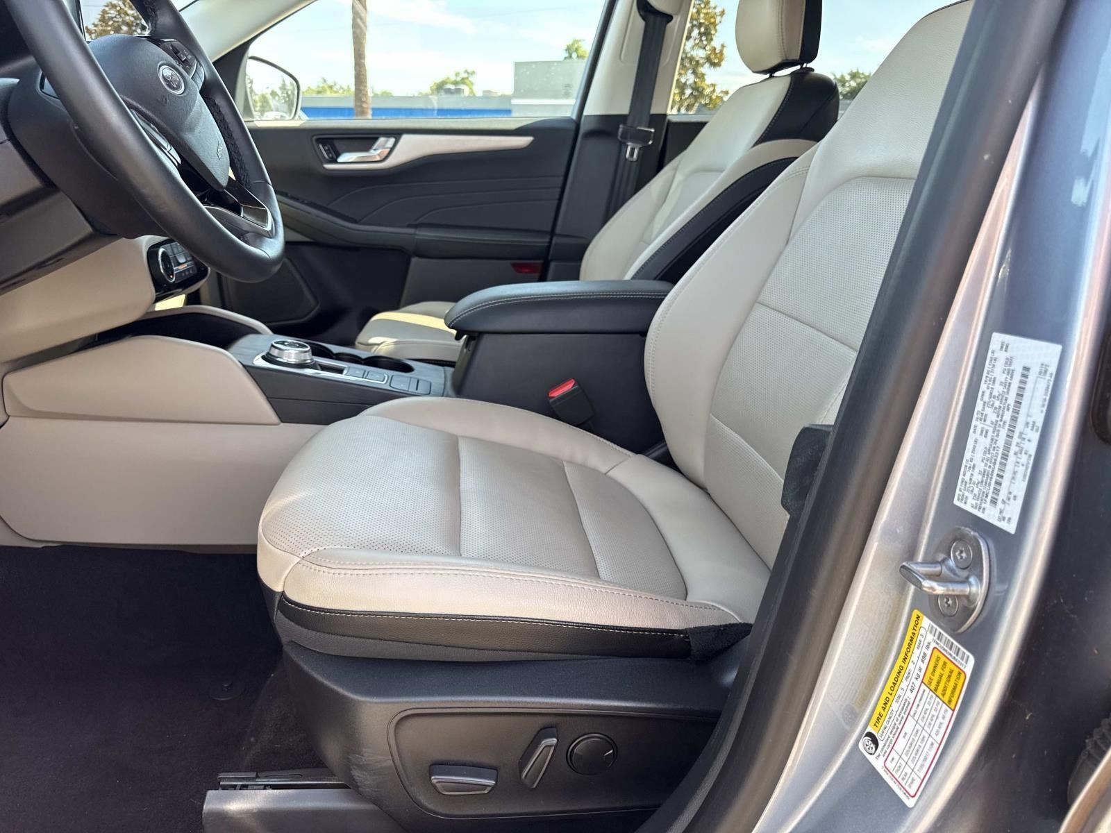2022 Ford Escape SEL