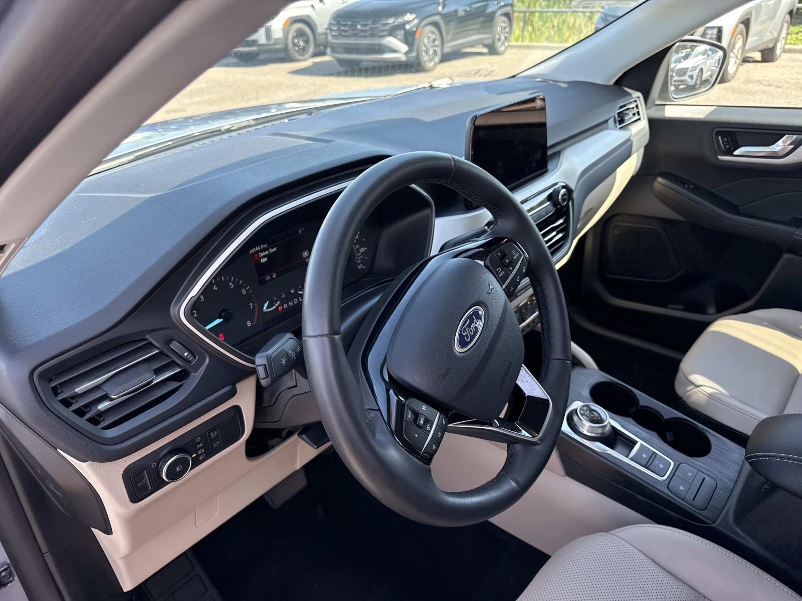 2022 Ford Escape SEL