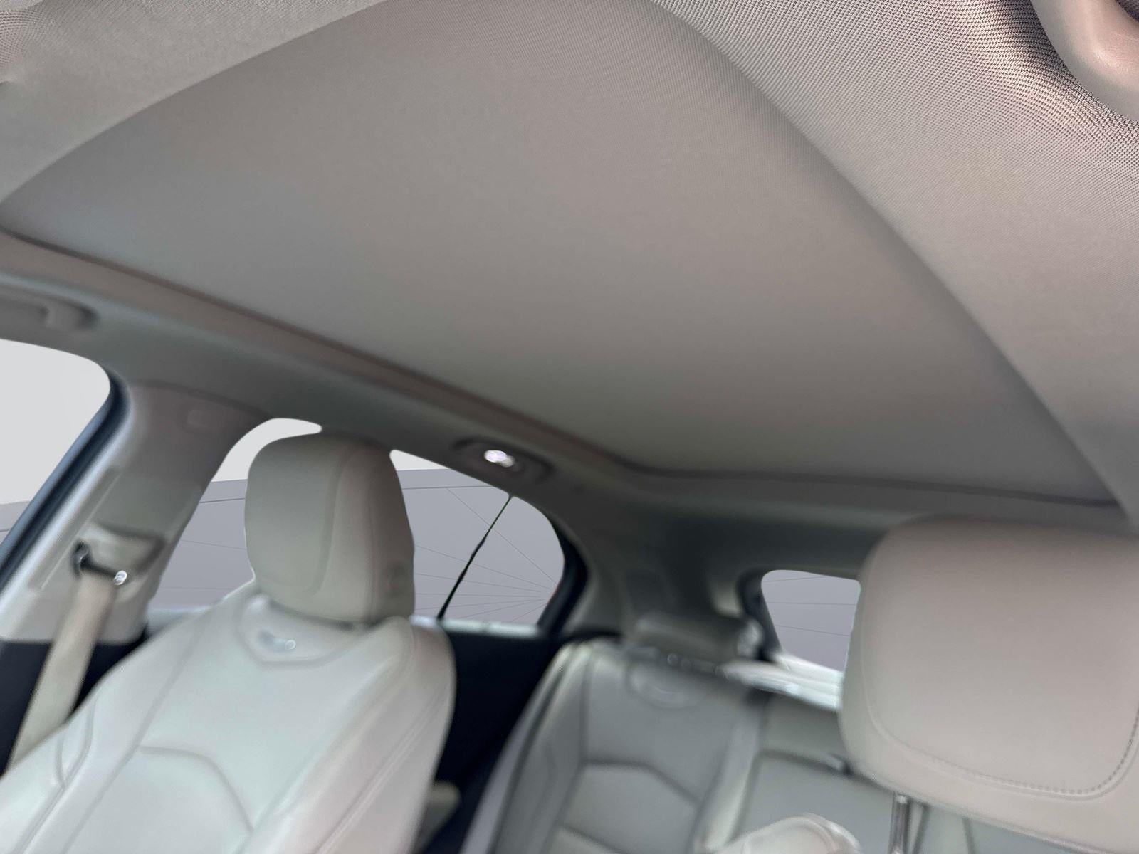 2020 Cadillac XT4 AWD Premium Luxury