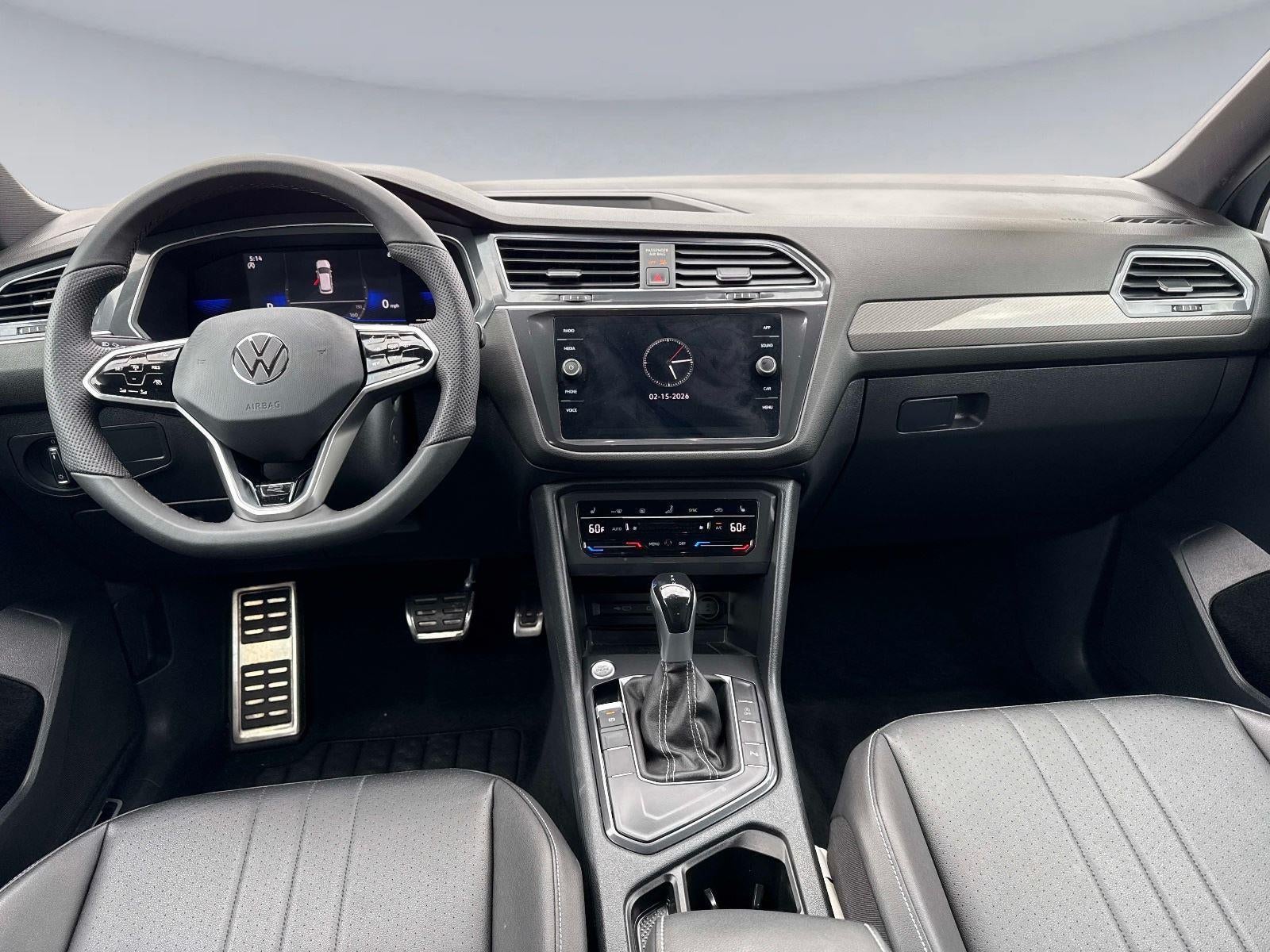 2022 Volkswagen Tiguan SE R-Line Black