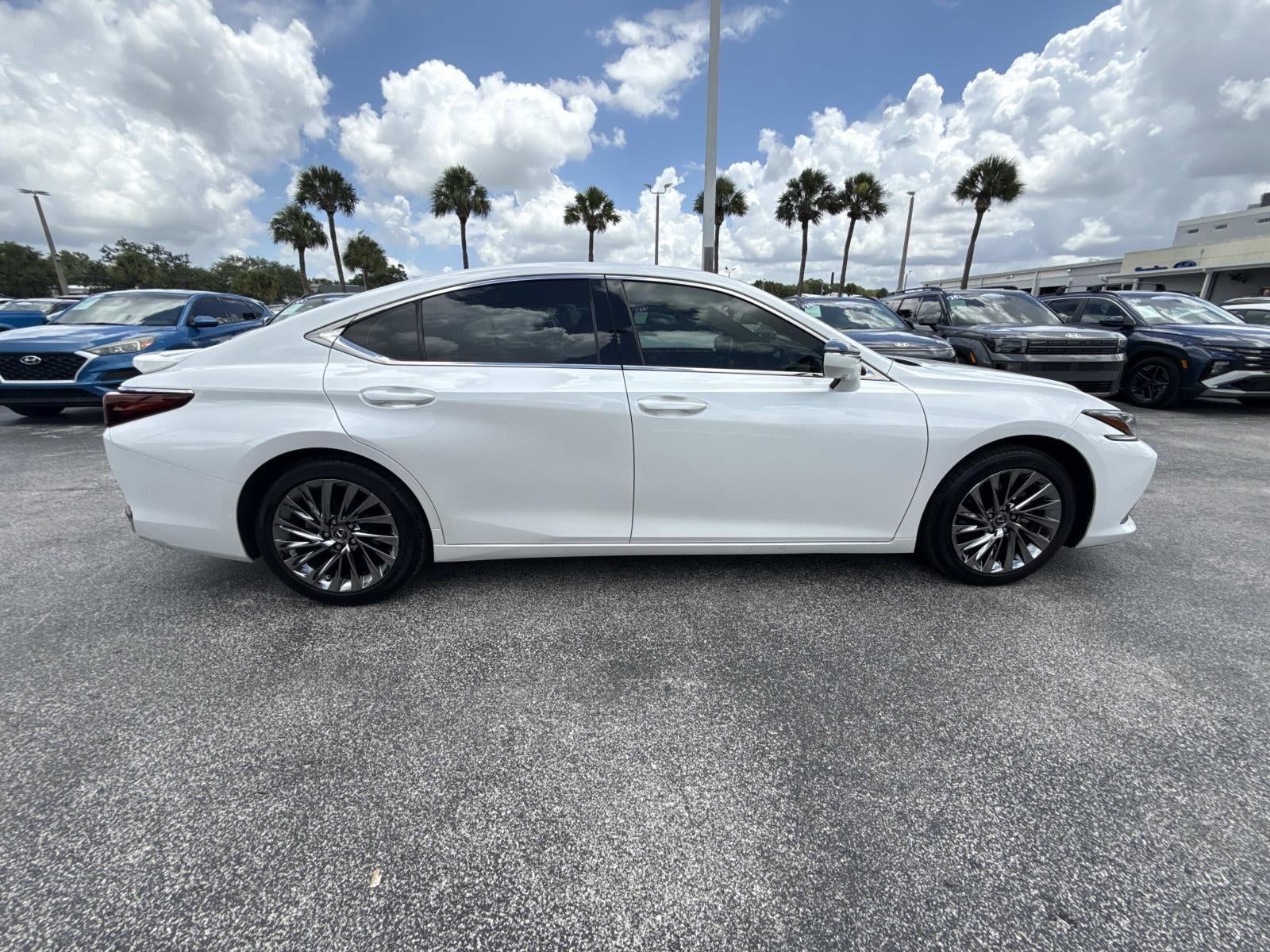 2025 Lexus ES ES 300h Luxury