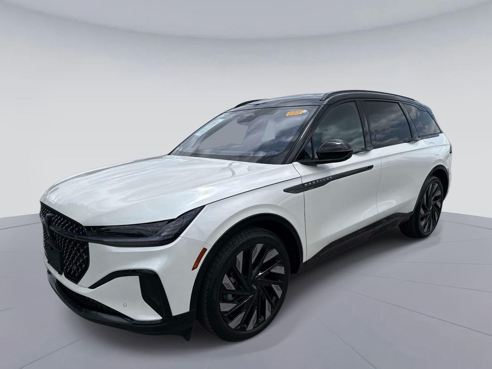2025 Lincoln Nautilus Reserve