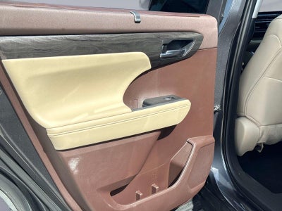 2020 Toyota Highlander Hybrid Platinum