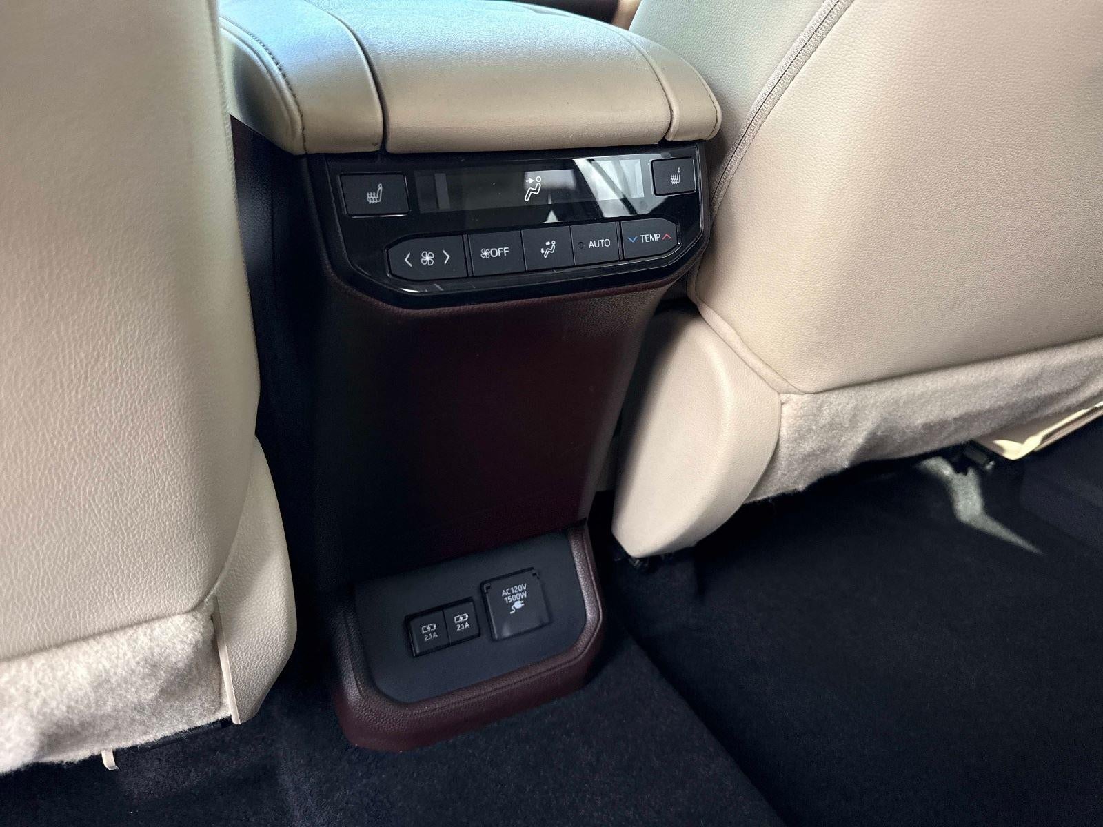 2020 Toyota Highlander Hybrid Platinum