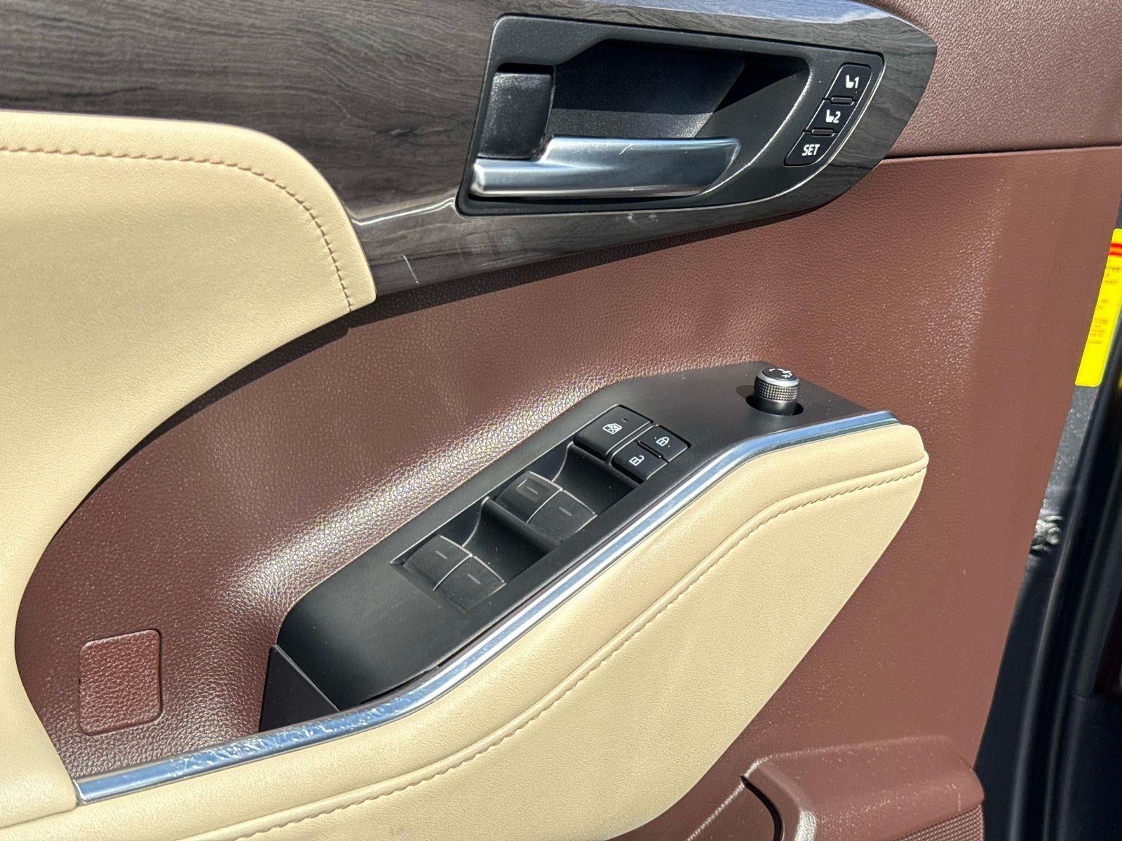 2020 Toyota Highlander Hybrid Platinum