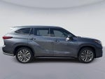 2020 Toyota Highlander Hybrid Platinum