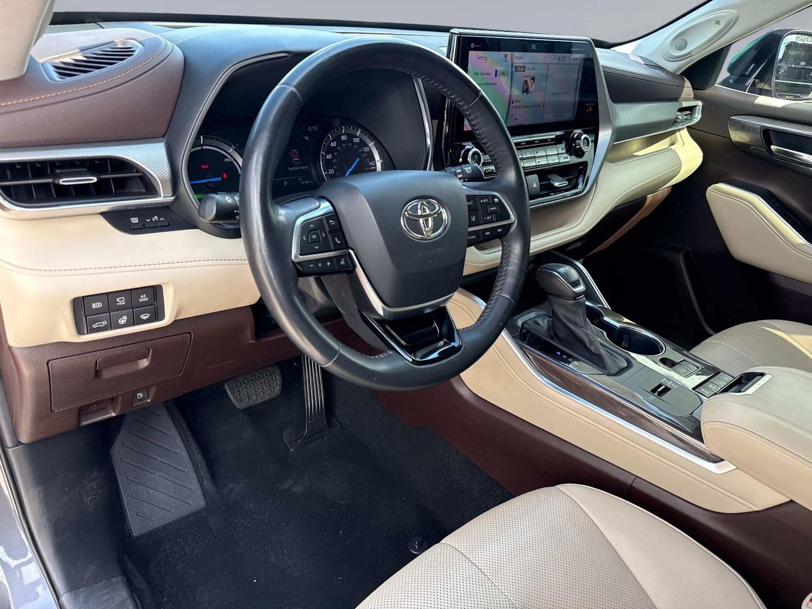 2020 Toyota Highlander Hybrid Platinum