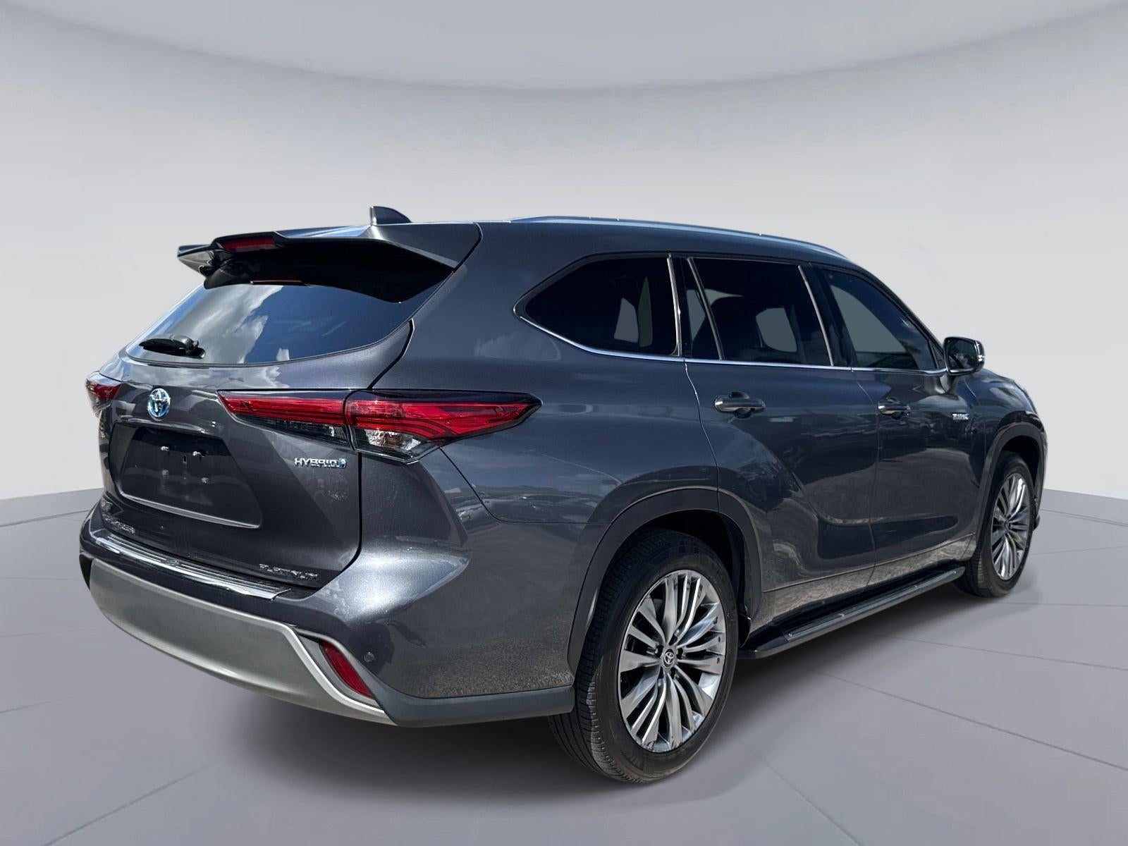 2020 Toyota Highlander Hybrid Platinum