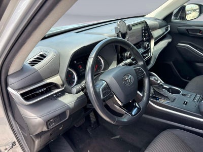 2020 Toyota Highlander LE