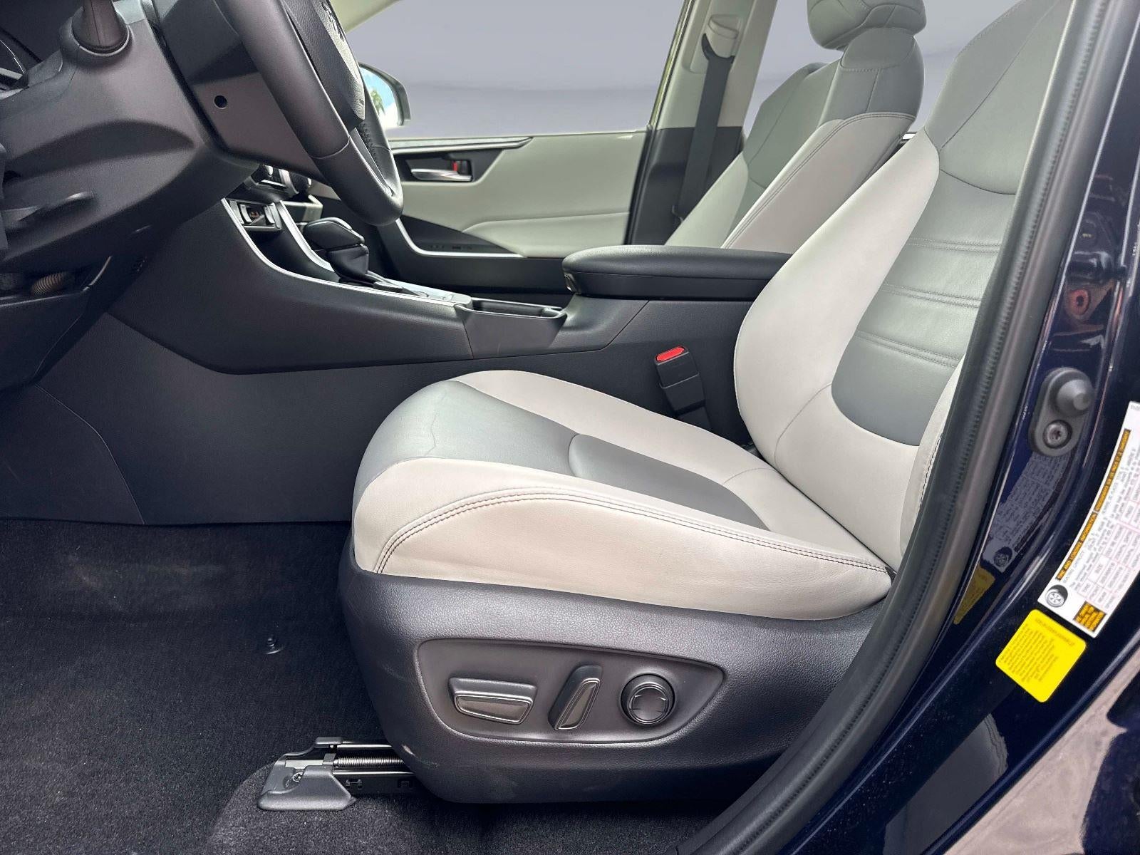 2025 Toyota RAV4 Hybrid XLE Premium