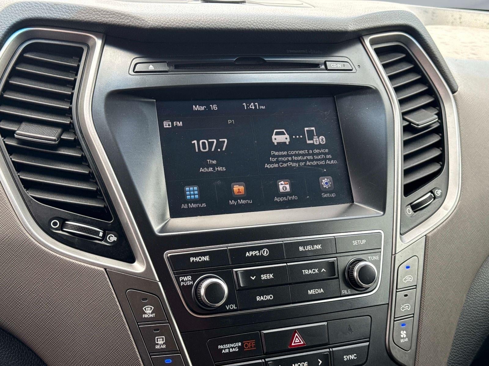 2018 Hyundai Santa Fe SE