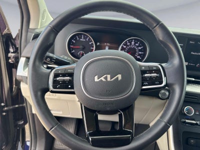 2023 Kia Carnival LX