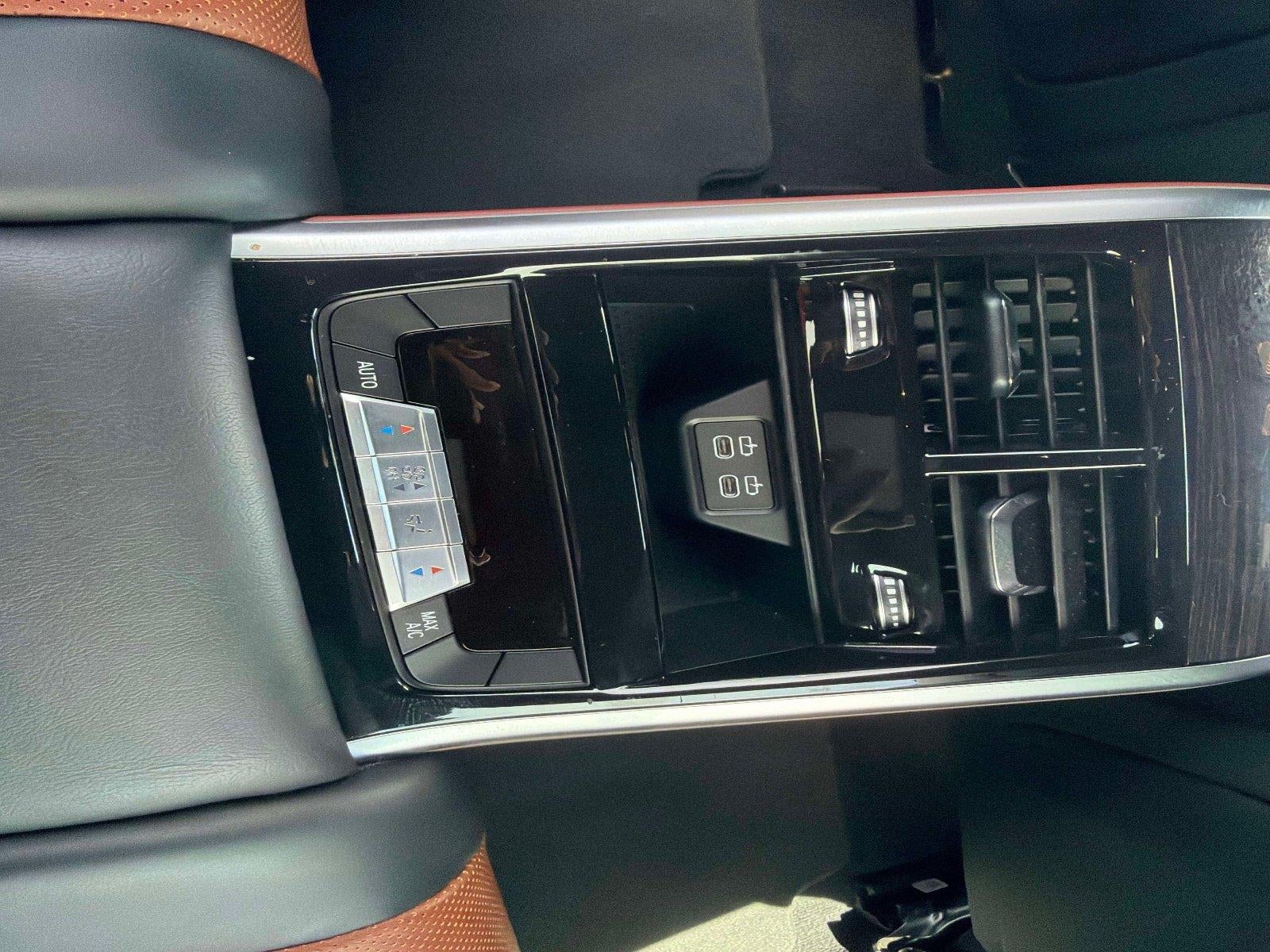 2023 BMW 8 Series M850i