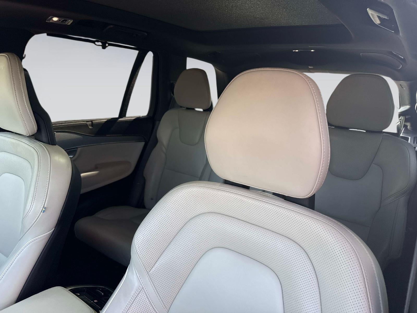 2022 Volvo XC90 Recharge Plug-In Hybrid R-Design