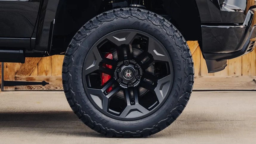 2025 Ford F-250 Black Widow exclusive wheel design