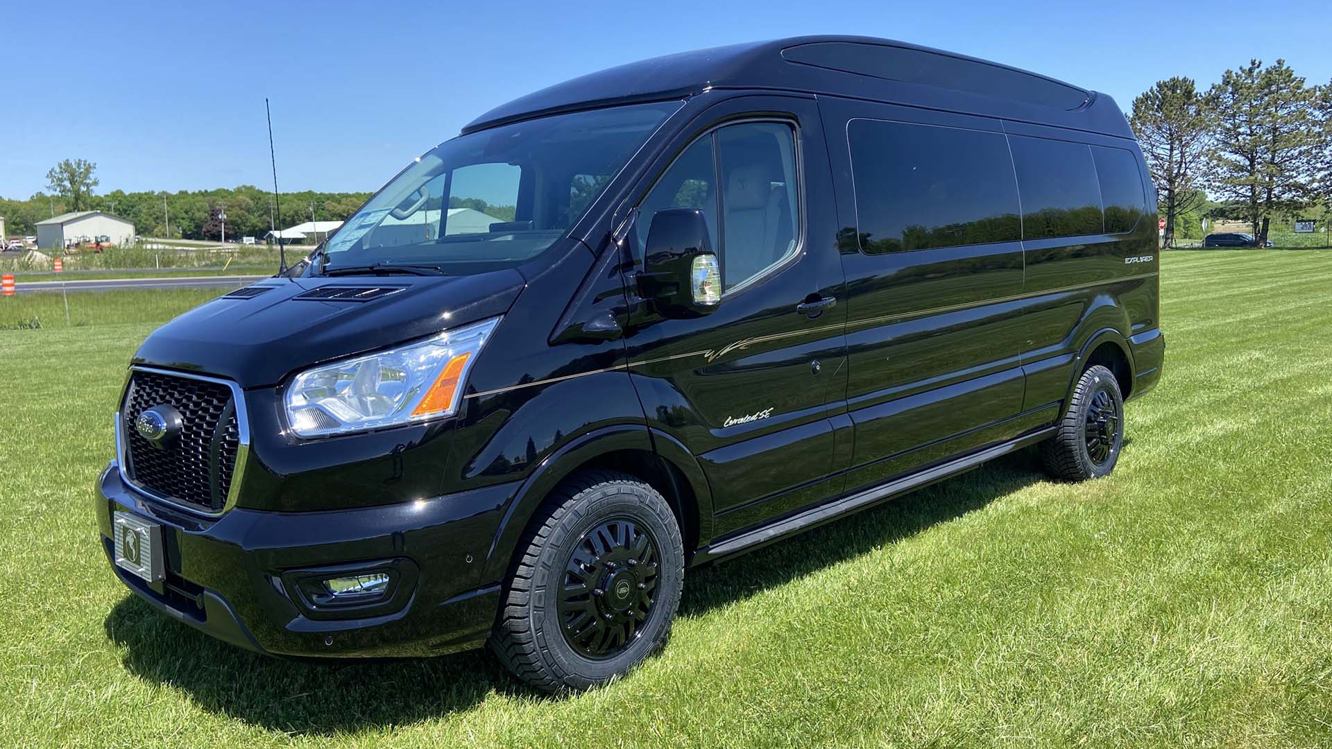 2025 Ford Transit Explorer