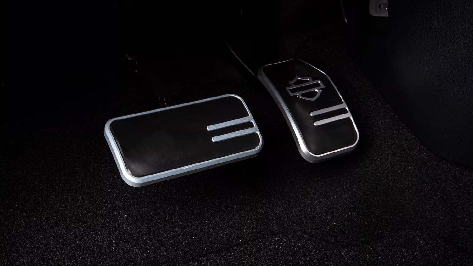 2025 Ford Super Duty Harley-Davidson Footpetal